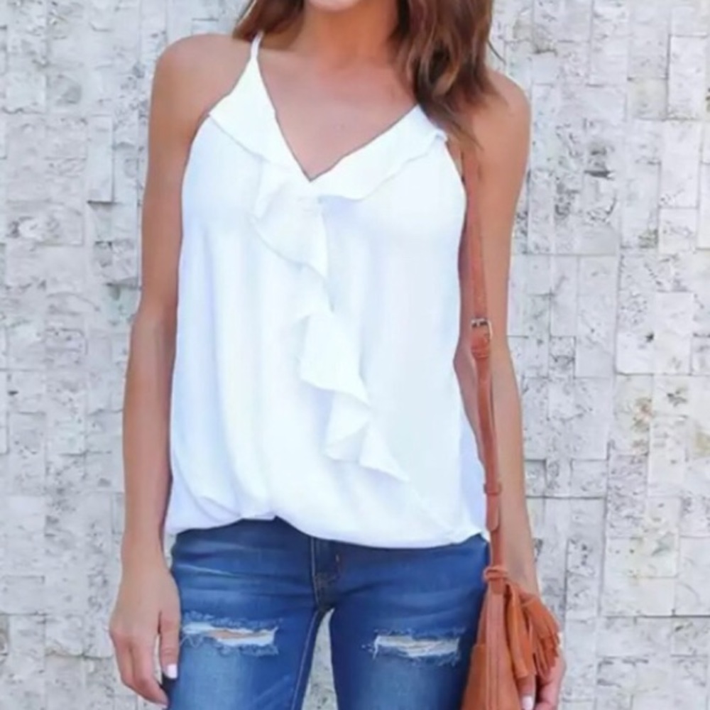 NWT WHITE RUFFLE TOP